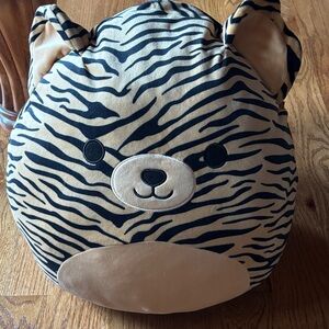 Squishmallows - Plush Tiger Face Pillow